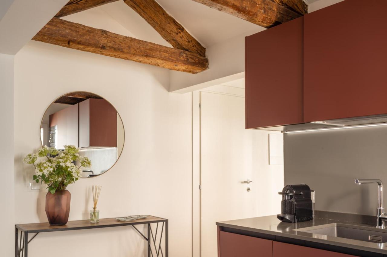 Sant'Aponal Cozy Apartment With Balcony R&R Venedig Exterior foto